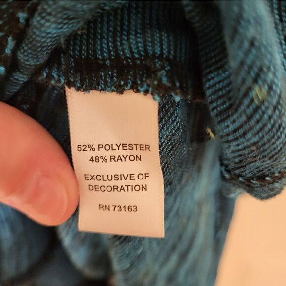 Cable & Gauge half sleeve teal v-neck blouse - Picture 5 of 6